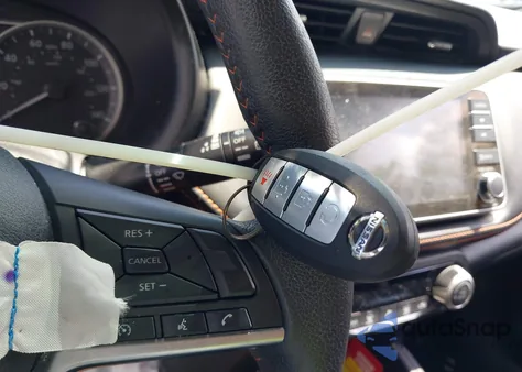 2019 Nissan Kicks Sr from USA, damaged, VIN 3N1CP5CU0KL498715